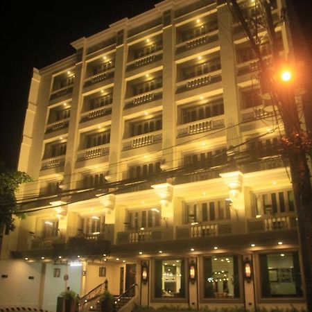 Herald Suites Polaris Makati City Ngoại thất bức ảnh