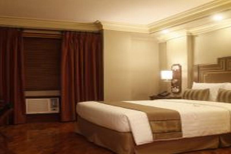 Herald Suites Polaris Makati City Ngoại thất bức ảnh